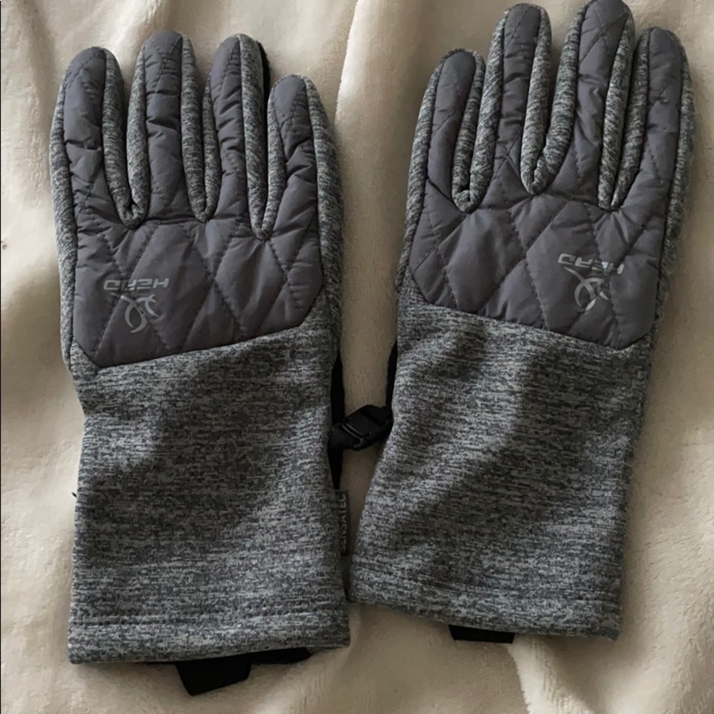Head NWOT winter gloves